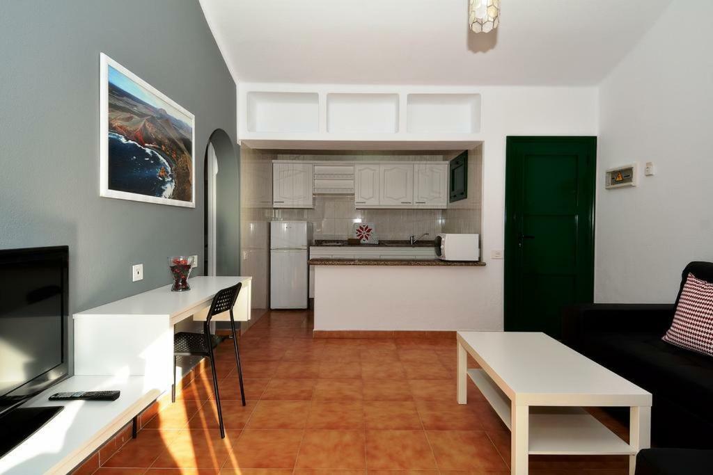 Relax Tinosa Apartment ปูแอร์โตเดลคาร์เมน ภายนอก รูปภาพ